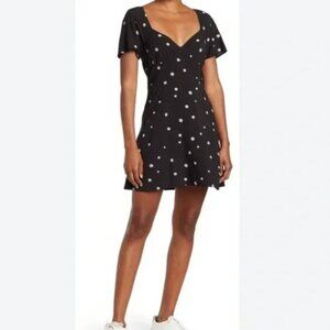 Abound Black White Daisy Floral Patterned Printed Short Sleeve Mini Dress